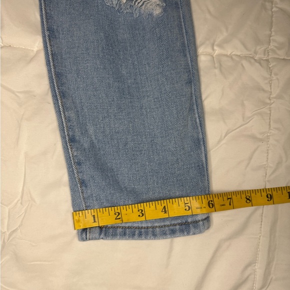 Forever 21 Distressed Blue Jeans Size 28   #28 - Picture 4 of 10
